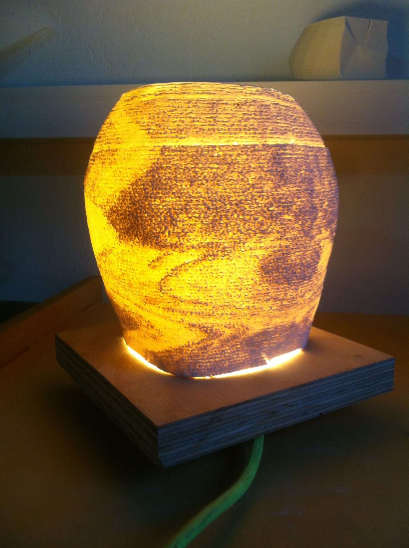 Lámapra de cerámica realizada con impresora 3D